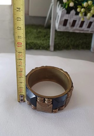 Bracciale rigido vintage colore  nero e oro
