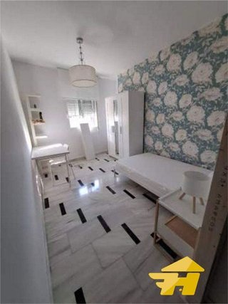 Piso en alquiler en Huerta de la Reina - Trassierra en Córdoba