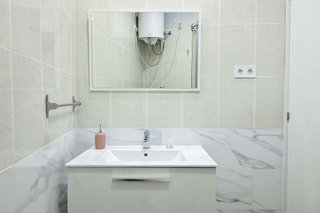 Piso en alquiler en Valdeacederas en Madrid