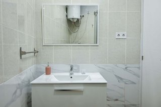 Piso en alquiler en Valdeacederas en Madrid