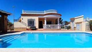 Casa en venta en Jacarilla