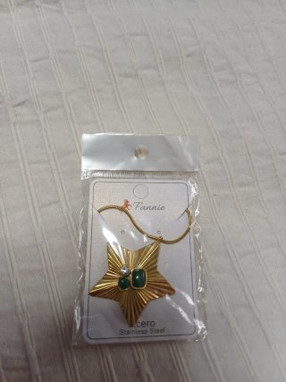 Colgante Estrella Fannie Acero Dorado y Verde