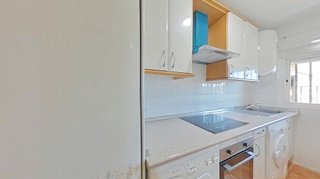 Piso en venta en Los Rosales en Madrid