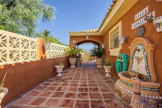 Casa en alquiler en Calaburra - Chaparral en Mijas