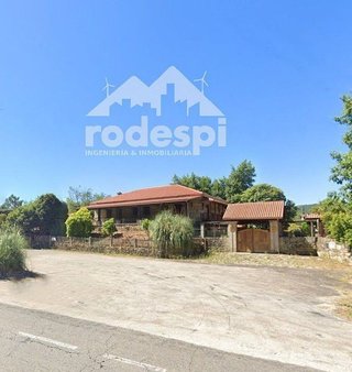 Chalet en venta en Universidad en Ourense