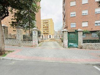 Garaje en venta en San Isidro en Madrid