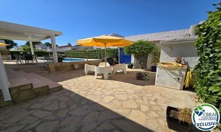 Chalet en venta en Empuriabrava en Castelló d´Empúries