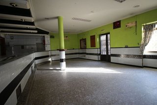 Local comercial en venta en Montijo