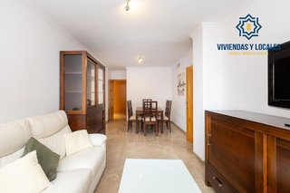 Piso en venta en Avda. Federico Garcia Lorca - Nueva Estación Autobuses en Granada