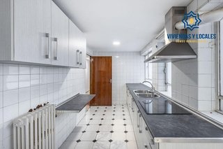 Piso en venta en Pajaritos - Plaza de Toros en Granada