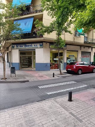 Local comercial en venta en Plaça Eliptica-Republica Argentina-Germanies en Gandia