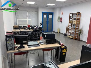 Local comercial en venta en Barrio de Peral en Cartagena