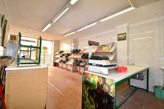 Local comercial en alquiler en Barrio Alto - San Félix - Oliveros - Altamira en Almería