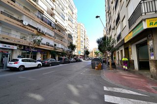 Local comercial en alquiler en Barrio Alto - San Félix - Oliveros - Altamira en Almería