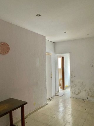 Local comercial en venta en Sants-Badal en Barcelona