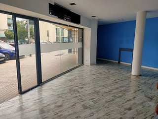 Local comercial en venta en Bufalà en Badalona