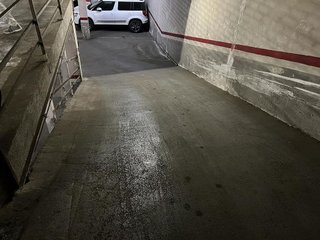 Garaje en venta en Centre en Hospitalet de Llobregat, L´