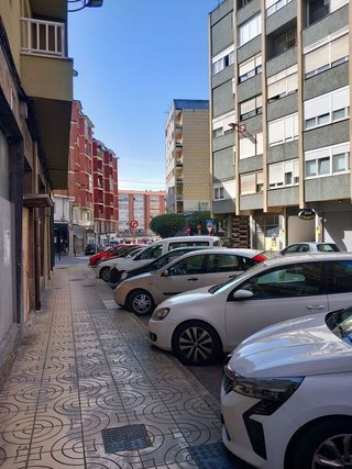 Local comercial en alquiler en Inmobiliaria - Barreda en Torrelavega
