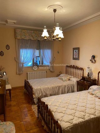 Casa adosada en venta en Verín
