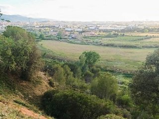 Terreno en venta en Abrera