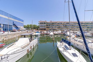 Piso en venta en Empuriabrava en Castelló d´Empúries