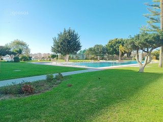 Piso en venta en Playamar en Torremolinos