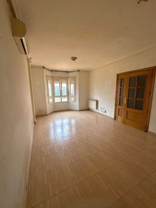 Casa adosada en venta en Quintanar de la Orden