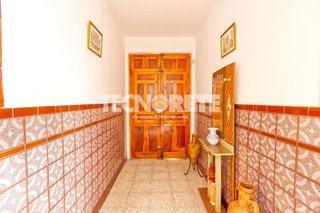 Casa adosada en venta en Consuegra