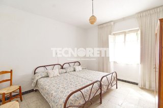 Casa adosada en venta en Consuegra
