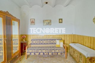 Casa adosada en venta en Consuegra
