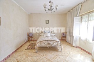 Casa adosada en venta en Consuegra