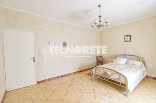 Casa adosada en venta en Consuegra