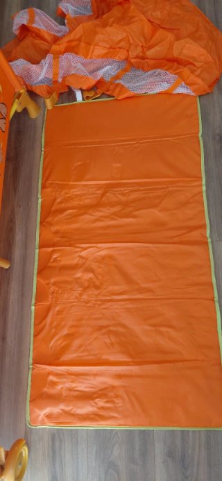 Parque-cuna  infantil con accesorios
