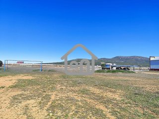 Nave industrial en venta en Requena