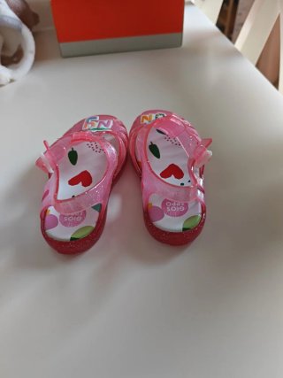Cangrejeras Gioseppo bebé niña rosa número 20