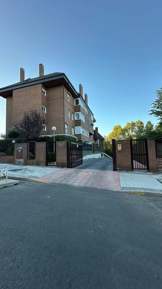 Garaje en venta en Golf - El Carralero en Majadahonda