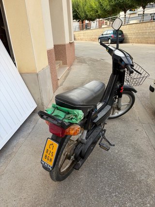 Vespino F9 Negra