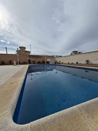 Chalet en venta en La Siesta - El Salado - Torreta en Torrevieja