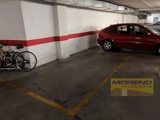 Garaje en venta en Sarria