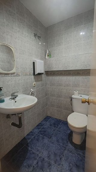 Local comercial en venta en Parque Ayala - Jardín de la Abadía - Huelín en Málaga