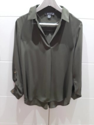 Conjunto: Falda y Blusa Talla M. NUEVO