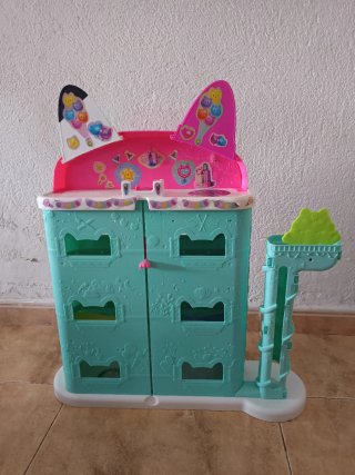 Casa de muñecas Gaby con accesorios