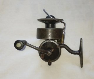 Carrete de pesca Sagarra 46 pata en ese.