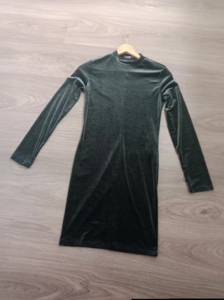 Vestido Bershka verde militar Talla M