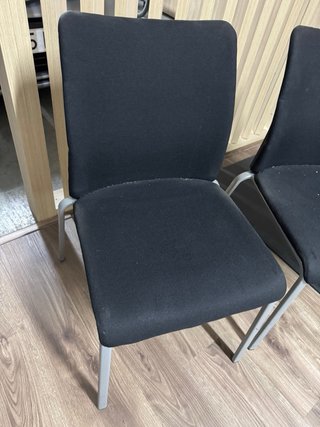 2 Sillas de Oficina Tapizadas