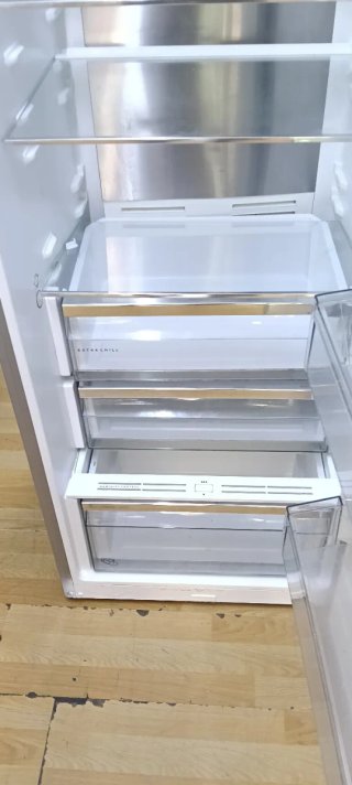 NEVERA AEG DE UNA PUERTA NO FROST