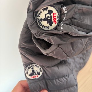 Plumífero JOTT Hugo Gris T8/10 años