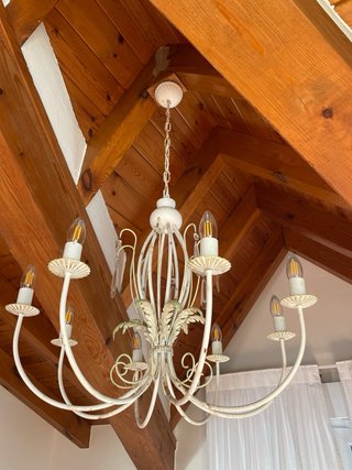 Lámpara de techo blanca estilo foja