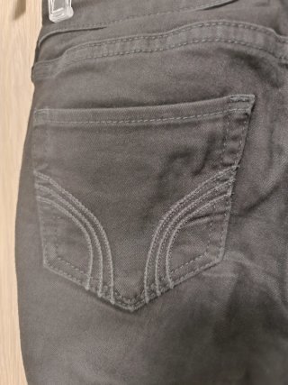 Pantalón pitillo Hollister negro Talla XS