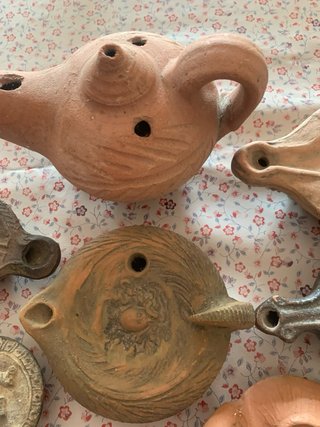 Lámparas de aceite romanas antiguas